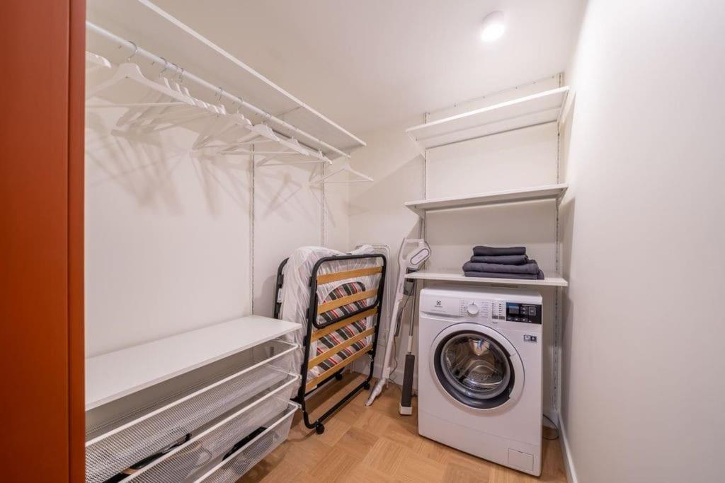 Designer Loft In The City Center Apartment Рига Екстериор снимка